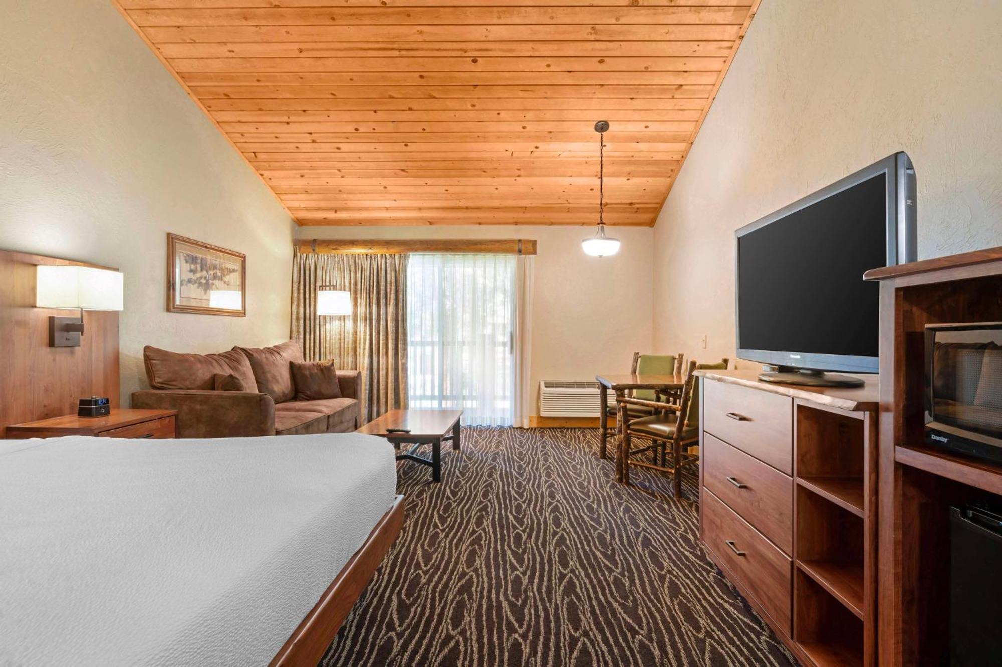 Best Western Ponderosa Lodge Систерс Экстерьер фото