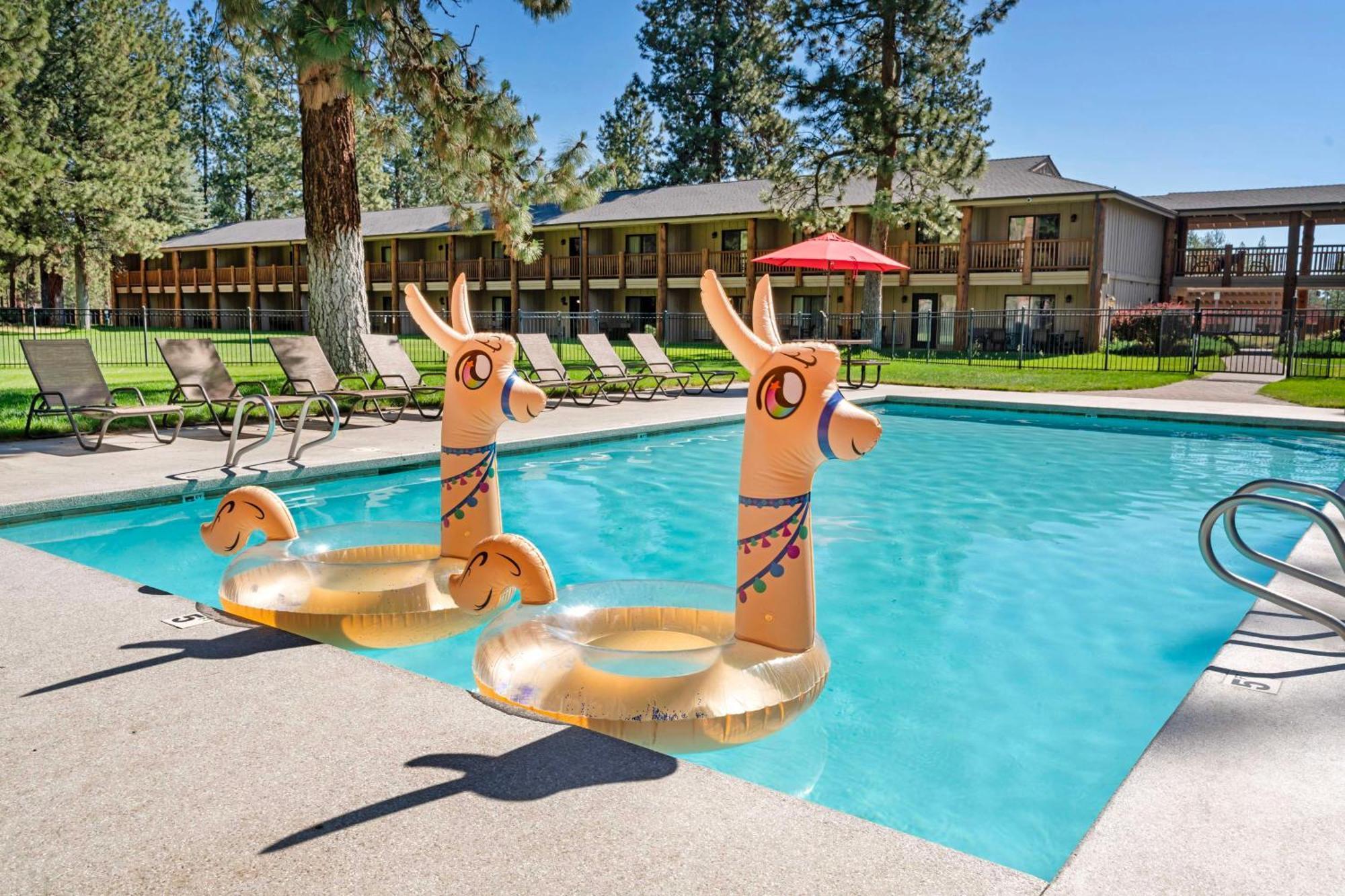 Best Western Ponderosa Lodge Систерс Экстерьер фото